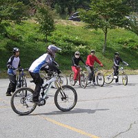 バイクの真ん中？